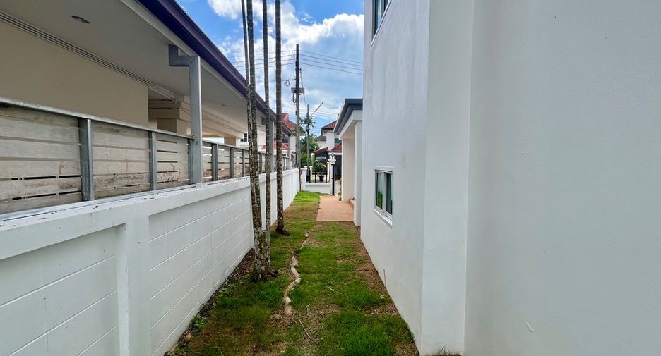 For sale 3 bedrooms house in Mueang Krabi, Krabi