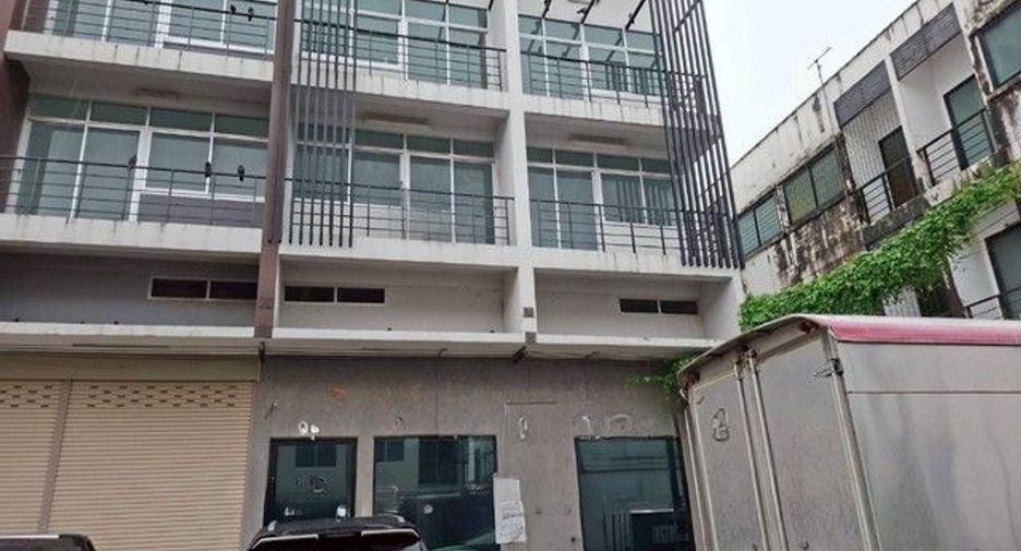 Gewerbefläche zum Kauf mit 4 Zimmer in Bang Bua Thong, Nonthaburi