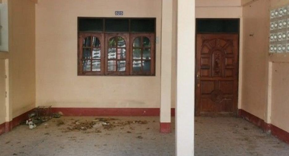 À vendre 1 chambre maison de ville à Phrom Khiri, Nakhon Si Thammarat
