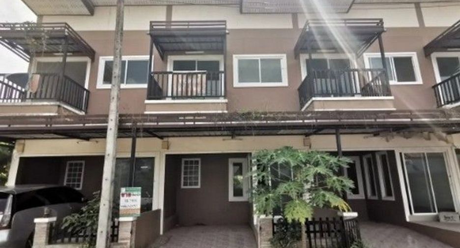 Reihenhaus zum Kauf mit 1 Zimmer in Phrom Khiri, Nakhon Si Thammarat