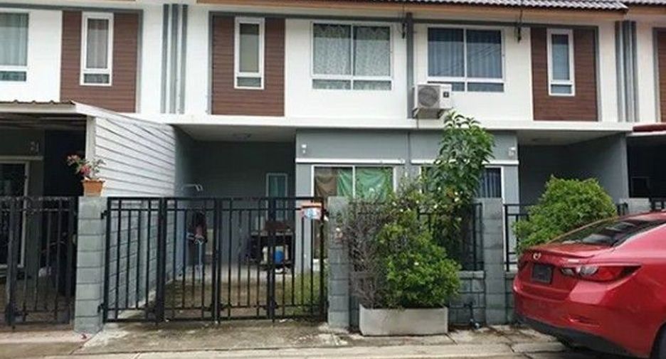 À vendre 1 chambre maison de ville à Bang Len, Nakhon Pathom