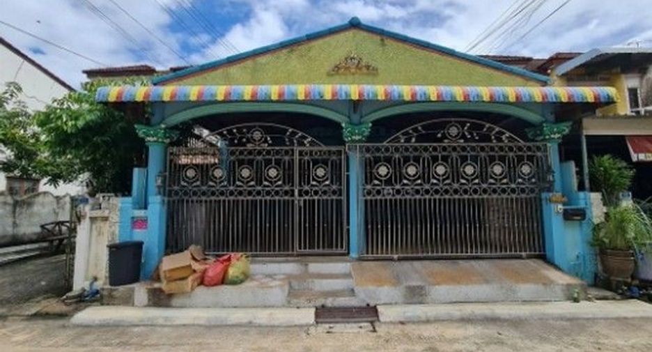 出售 1 卧室 联排别墅 在 Bang Len, Nakhon Pathom