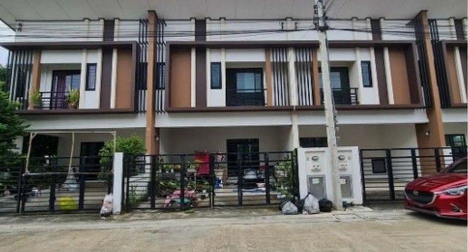 Reihenhaus zum Kauf mit 1 Zimmer in Bang Len, Nakhon Pathom