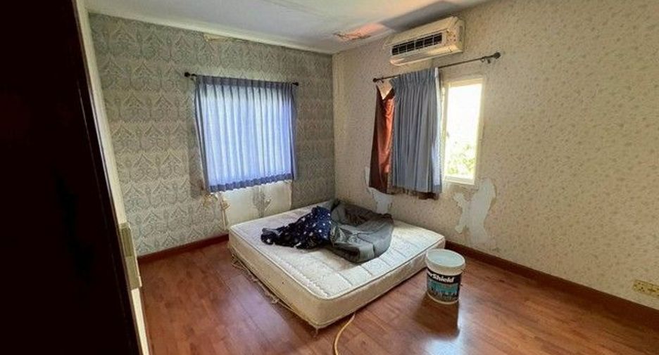For sale 3 bedrooms townhouse in Mueang Nonthaburi, Nonthaburi