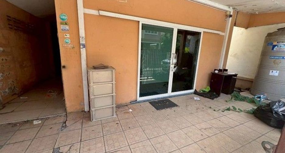 For sale 3 bedrooms townhouse in Mueang Nonthaburi, Nonthaburi