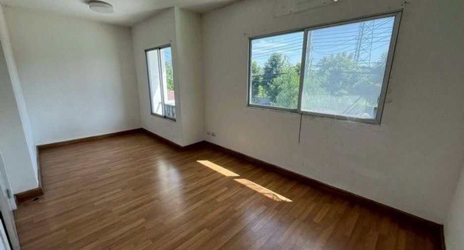 For sale 3 bedrooms townhouse in Bang Bua Thong, Nonthaburi
