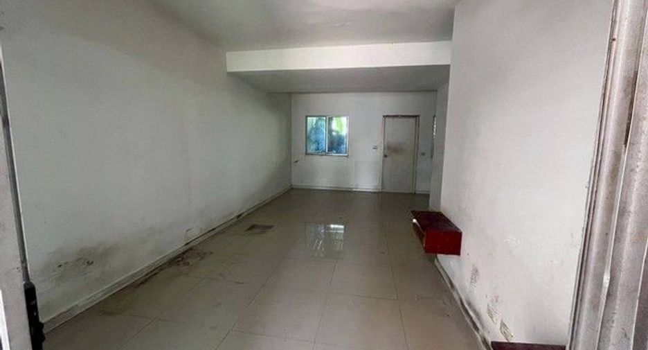 For sale 3 bedrooms townhouse in Bang Bua Thong, Nonthaburi