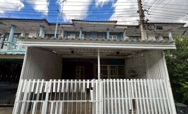 Продажа 3 спальни таунхаус в Bang Bua Thong, Нонтабури