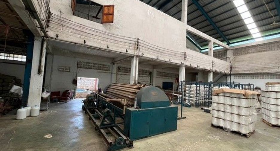 Almacén en alquiler de 1 habitaciones en Mueang Samut Sakhon, Samut Sakhon