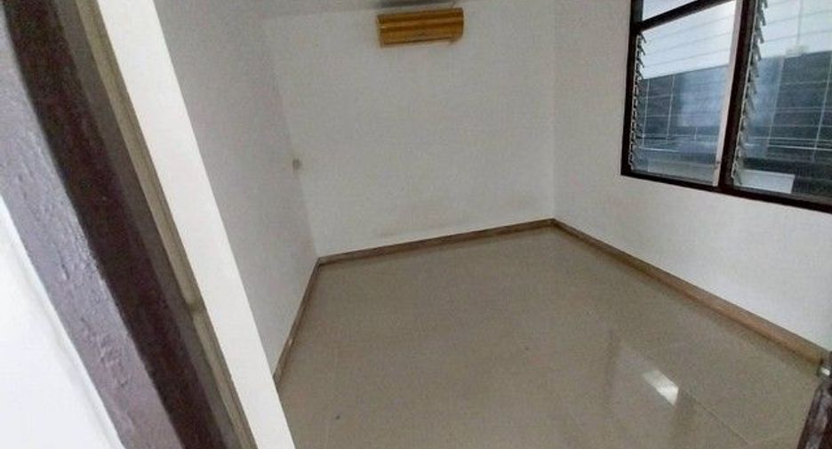 Reihenhaus zum Kauf mit 2 Zimmer in Phra Samut Chedi, Samut Prakan