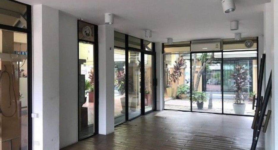 For rent 1 bed retail Space in Prawet, Bangkok