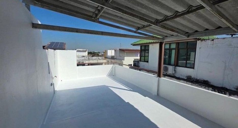 For rent 2 bedrooms retail Space in Khlong Sam Wa, Bangkok