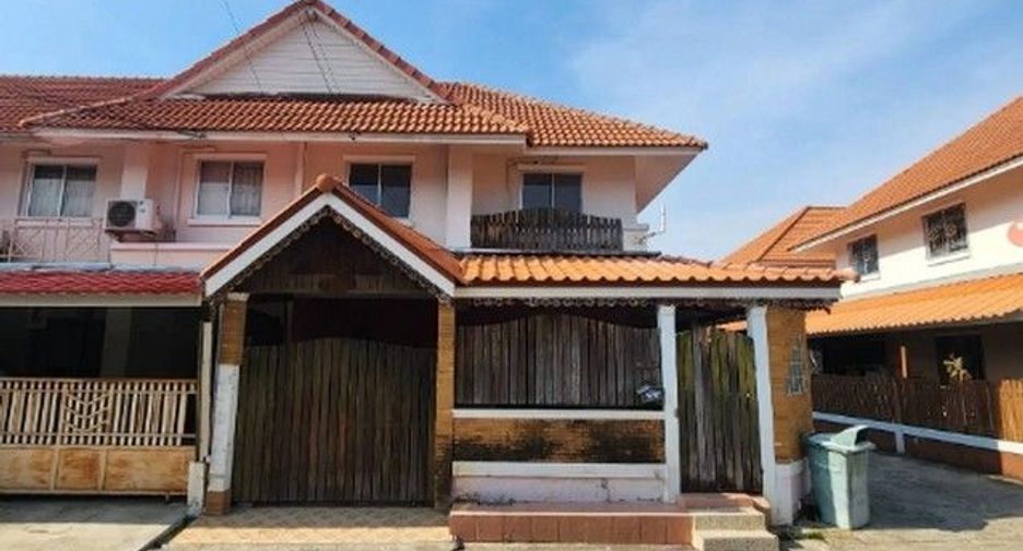 Reihenhaus zum Kauf mit 1 Zimmer in Bang Phli, Samut Prakan