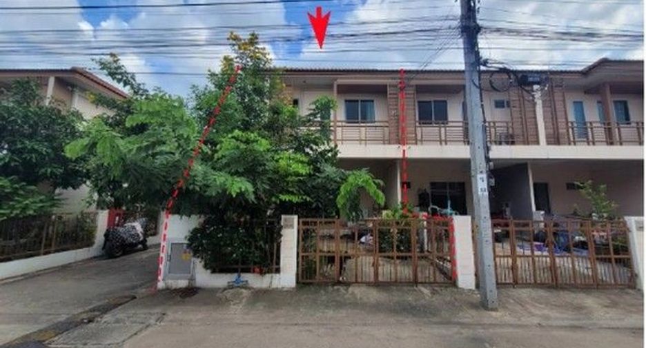 Reihenhaus zum Kauf mit 1 Zimmer in Bang Phli, Samut Prakan