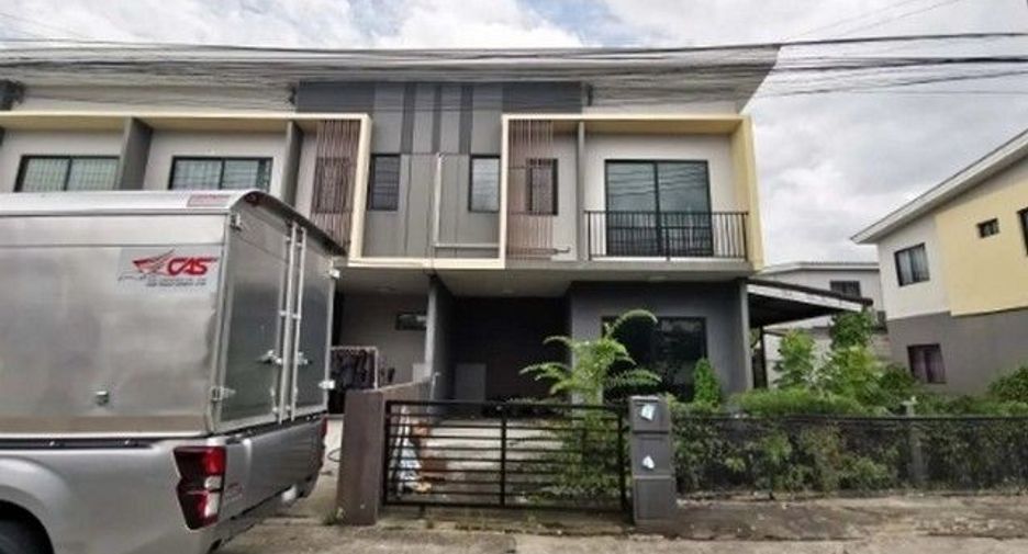 For sale 1 bed townhouse in Bang Phli, Samut Prakan