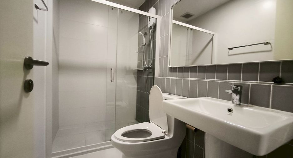 For rent 2 bedrooms townhouse in Prawet, Bangkok
