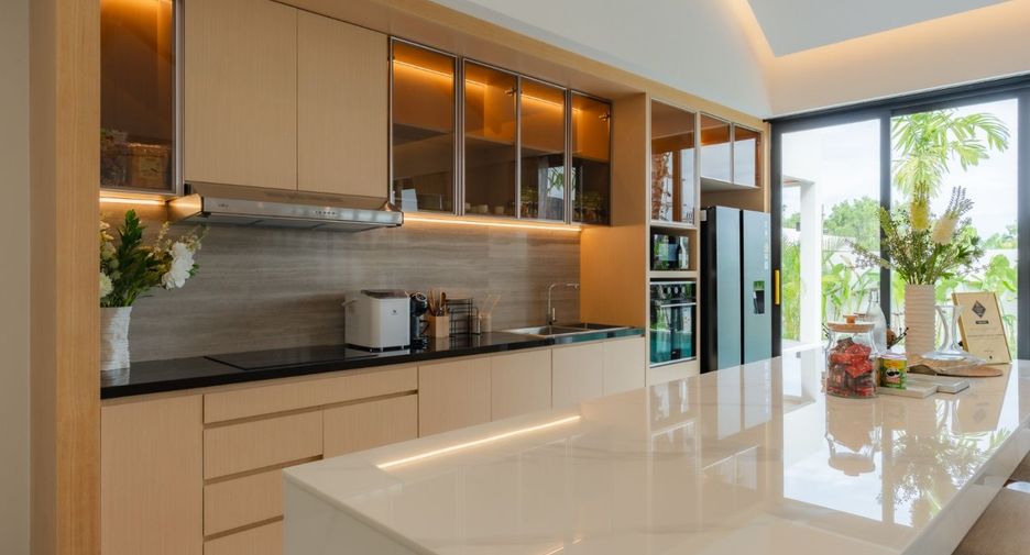 For sale 4 bedrooms villa in Thalang, Phuket