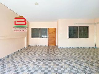 For sale 2 bedrooms townhouse in Thanyaburi, Pathum Thani