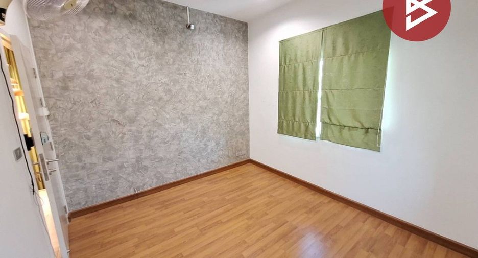 For sale 3 bedrooms house in Khlong Sam Wa, Bangkok