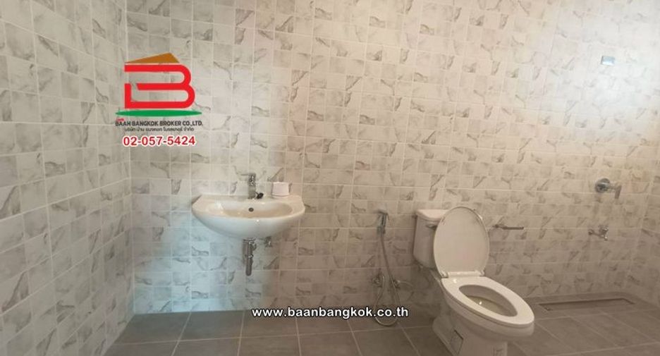 ขาย 4 ห้องนอน บ้านเดี่ยว ใน ห้วยขวาง, กรุงเทพฯ