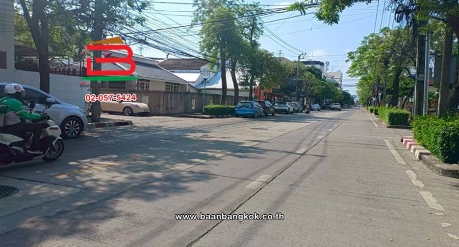 ขาย 4 ห้องนอน บ้านเดี่ยว ใน ห้วยขวาง, กรุงเทพฯ