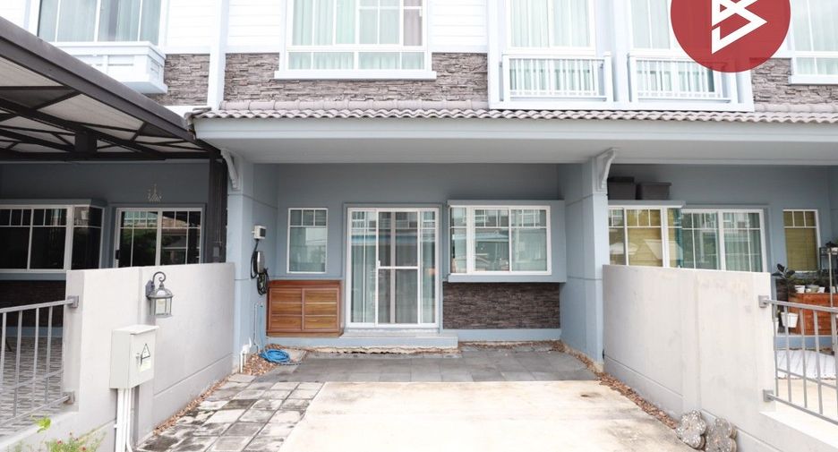 For sale 2 bedrooms townhouse in Mueang Samut Prakan, Samut Prakan