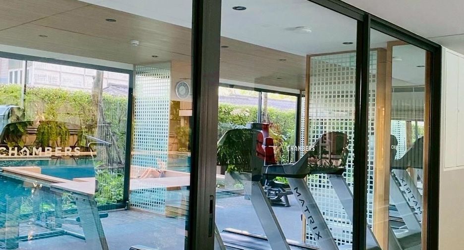 For sale 1 bed condo in Phra Khanong, Bangkok