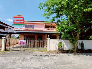 Casa en venta de 5 habitaciones en Chatuchak, Bangkok