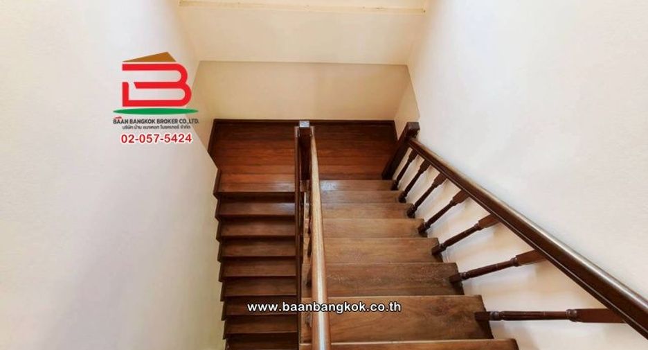 出售 5 卧室 独立屋 在 Chatuchak, 曼谷