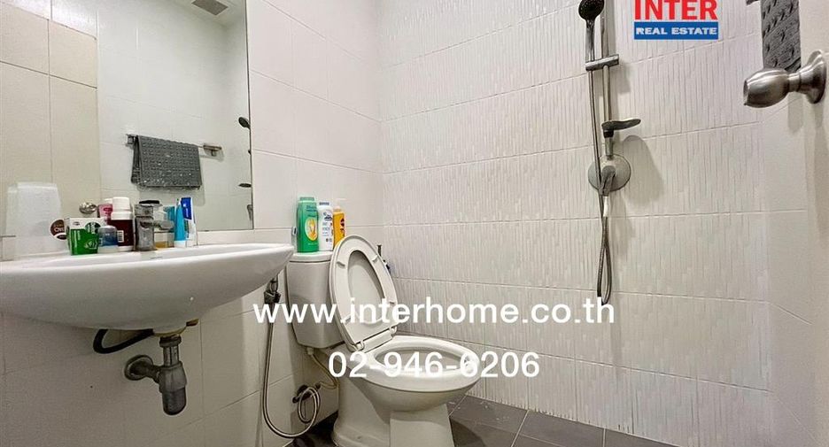 For sale 3 bedrooms townhouse in Min Buri, Bangkok