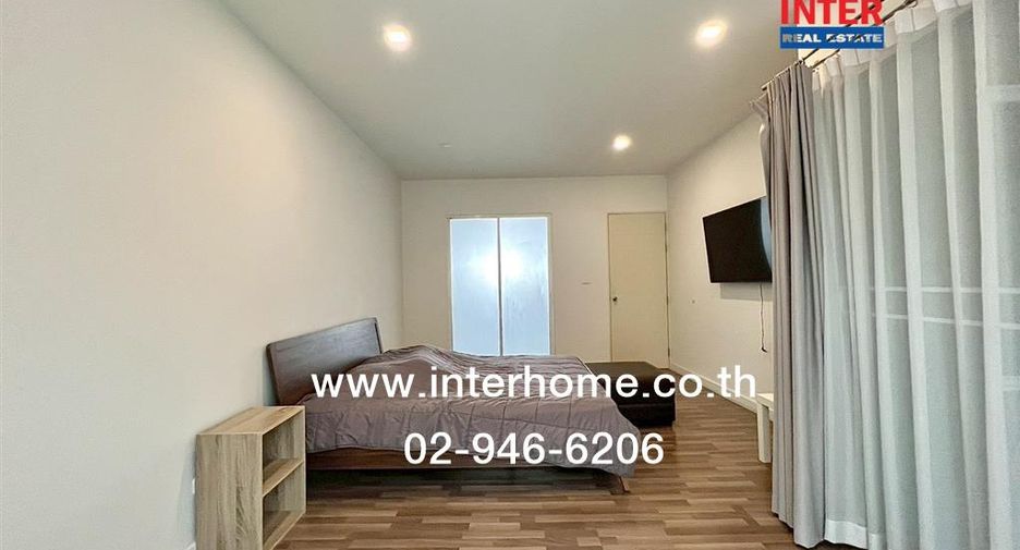 For sale 3 bedrooms townhouse in Min Buri, Bangkok
