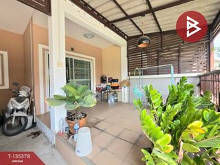 Casa adosada en venta de 2 habitaciones en Si Racha, Chonburi