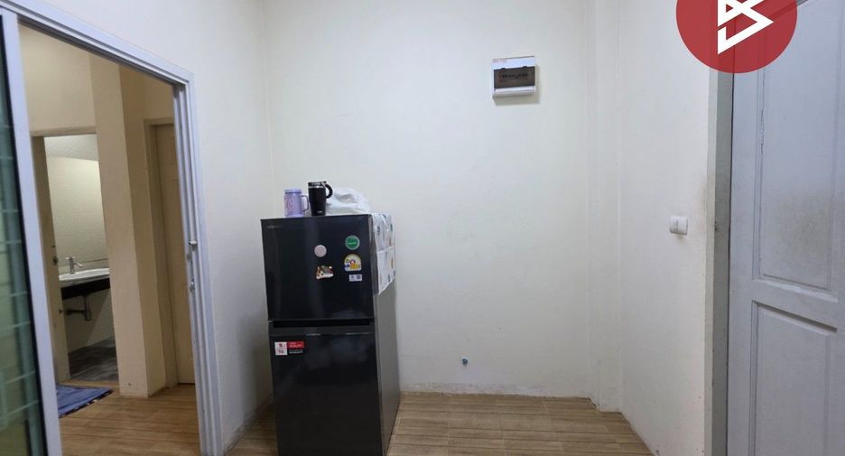 For sale 2 bedrooms townhouse in Si Racha, Chonburi