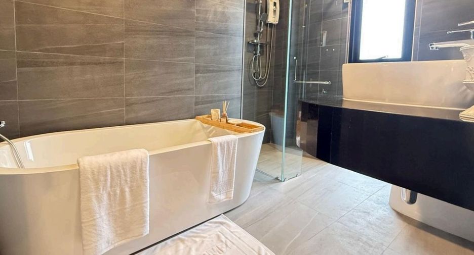 Villa zum Kauf mit 3 Zimmer in Thalang, Phuket