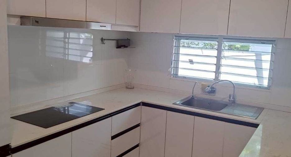 For sale 4 bedrooms house in Bang Bon, Bangkok