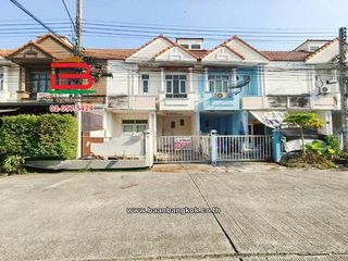 出租 和 出售 3 卧室 联排别墅 在 Lam Luk Ka, Pathum Thani