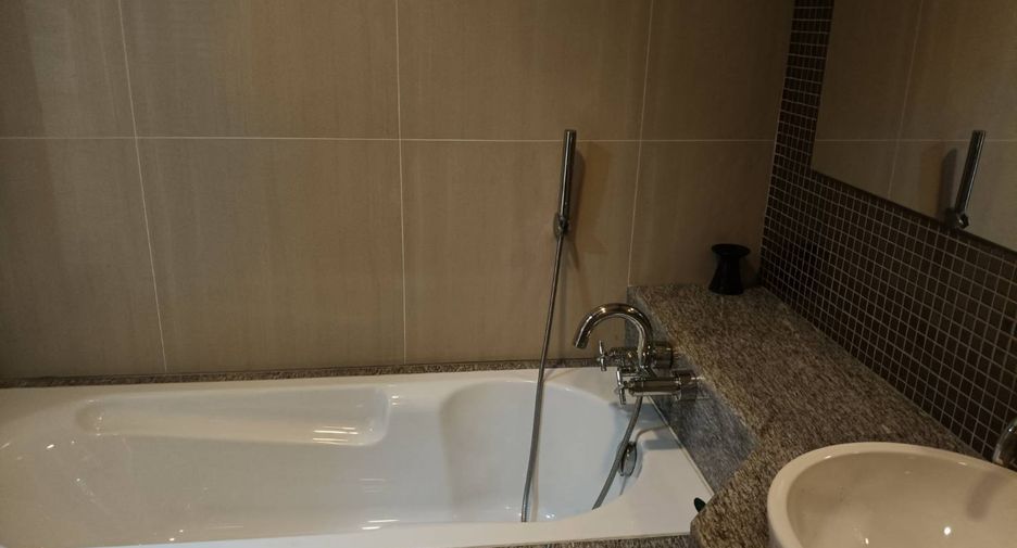 For sale 1 bed condo in Suan Luang, Bangkok