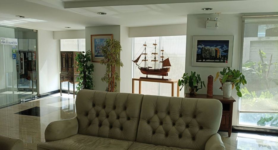 For sale 1 bed condo in Suan Luang, Bangkok