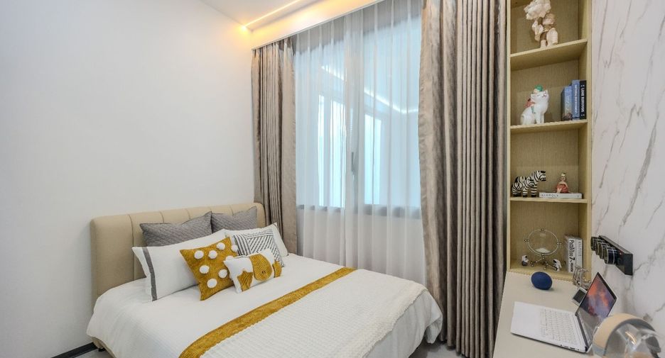 For sale 4 bedrooms villa in Mueang Phuket, Phuket