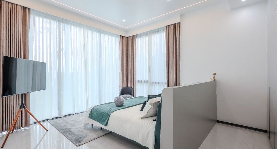 For sale 4 bedrooms villa in Mueang Phuket, Phuket