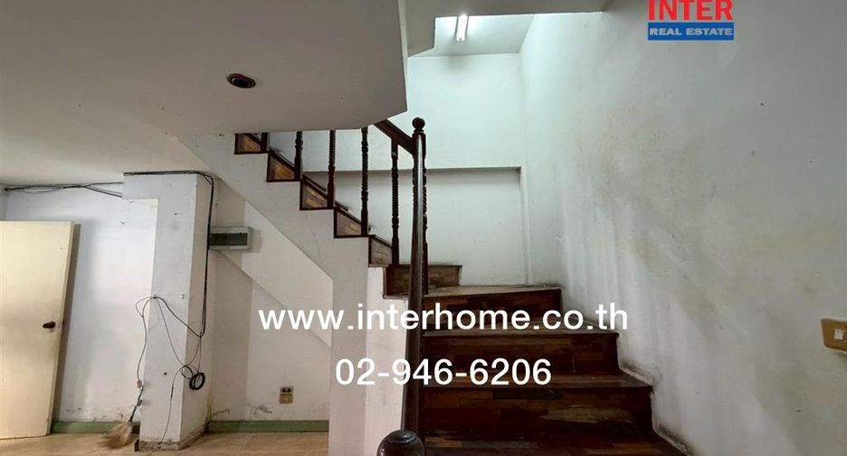 For sale 4 bedrooms townhouse in Rat Burana, Bangkok