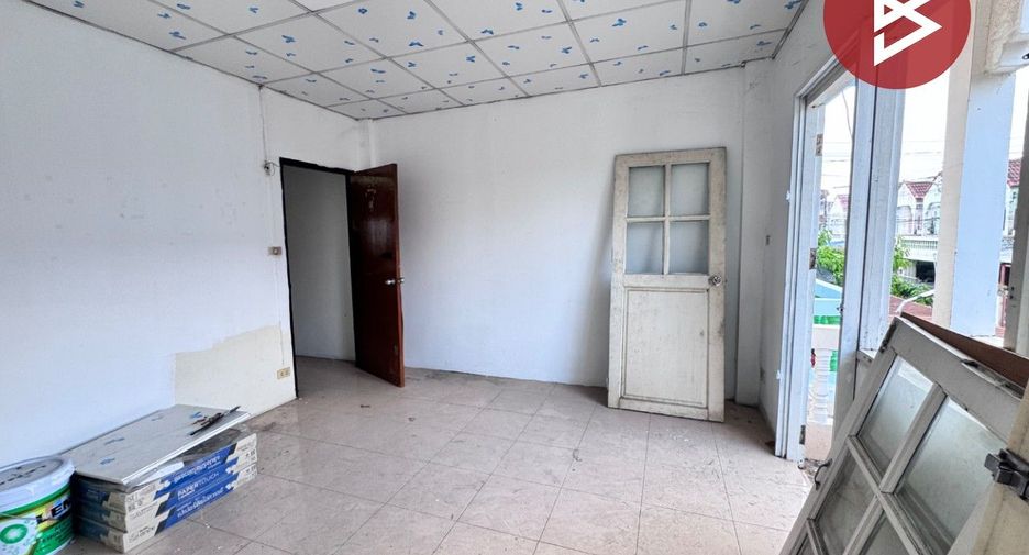 Продажа 3 спальни таунхаус в Sam Khok, Патумтани