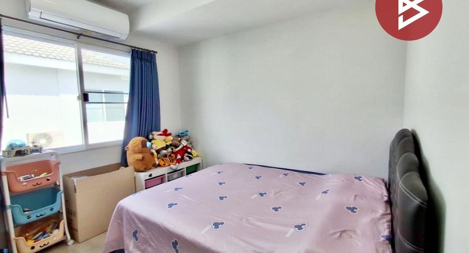 For sale 3 bedrooms house in Krathum Baen, Samut Sakhon