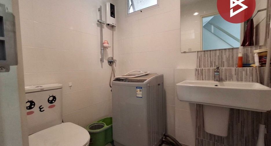 For sale 3 bedrooms house in Krathum Baen, Samut Sakhon