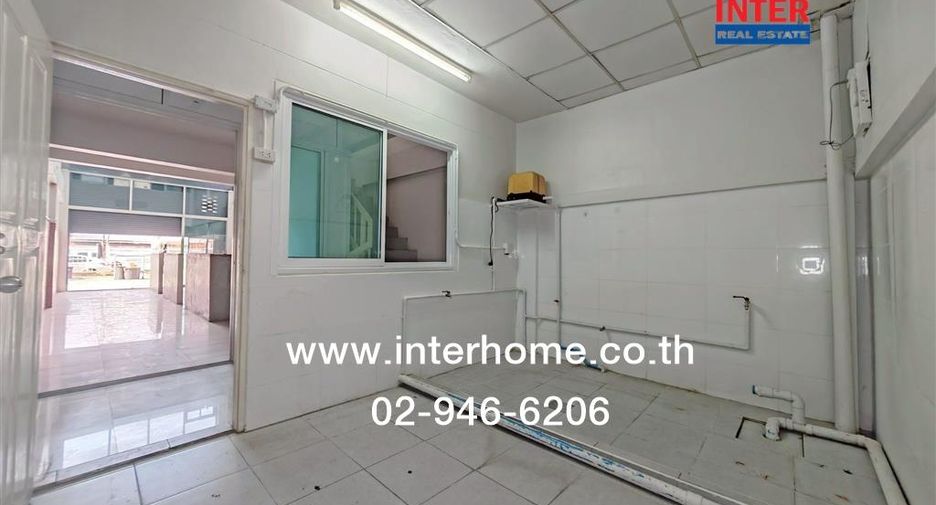 For sale 2 bedrooms retail Space in Nong Khaem, Bangkok