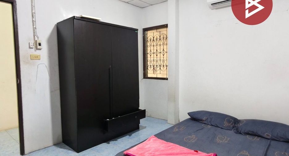 For sale 1 bed townhouse in Mueang Nakhon Pathom, Nakhon Pathom