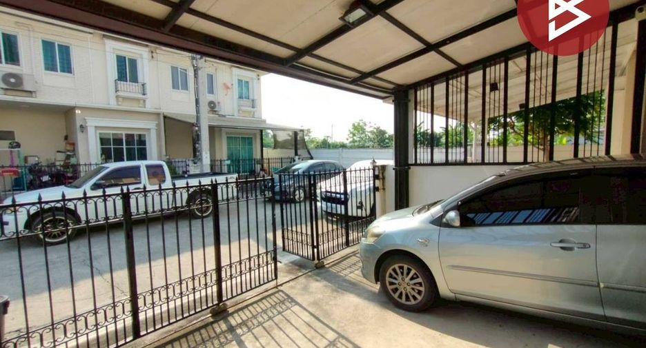 出售 2 卧室 联排别墅 在 Bang Sao Thong, Samut Prakan