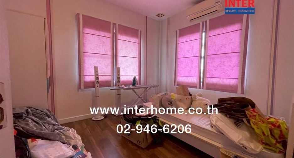 For sale 3 bedrooms house in Khan Na Yao, Bangkok