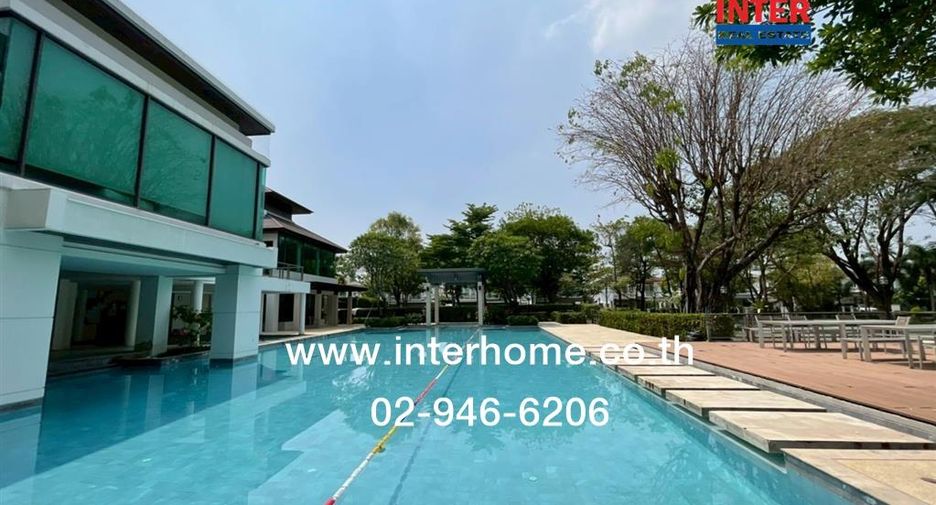 For sale 3 bedrooms house in Khan Na Yao, Bangkok