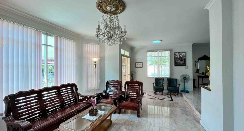 For rent 4 bedrooms house in San Sai, Chiang Mai